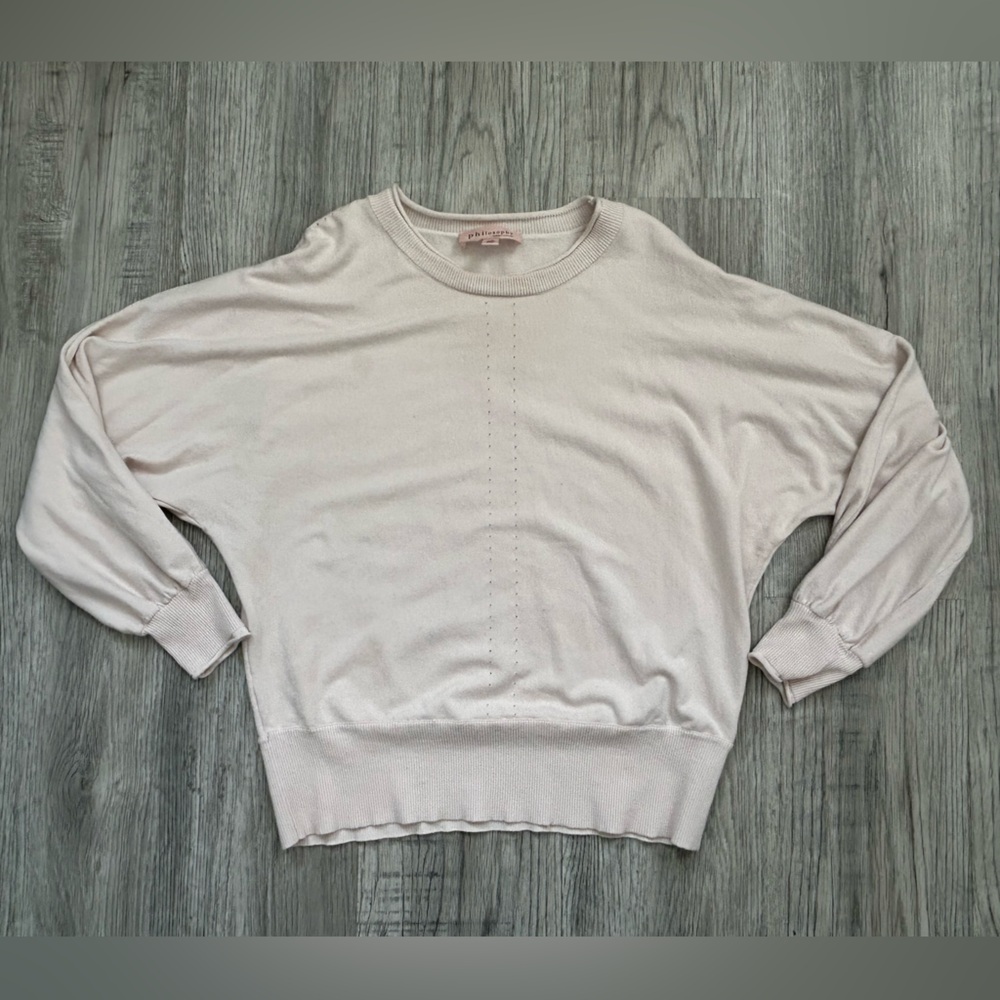 Philosophy Light Weight  Soft Pink  Knit Sweater w/ Detailing on Front Sz L
